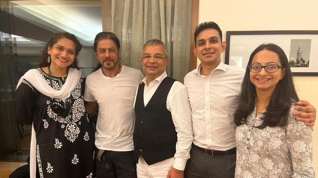 बेटे Aryan की बेल के बाद शाहरुख की पहली तस्वीर आई सामने, वकीलों ने कहा- सत्यमेव जयते 