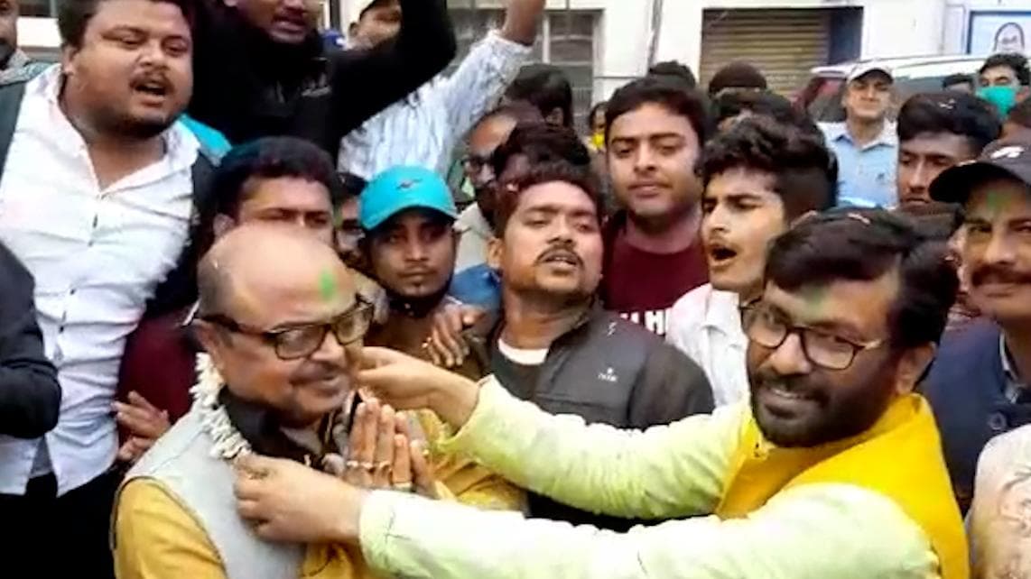 Municipal Election 2022 : ভোটের আগেই বিনা প্রতিদ্বন্দ্বিতায় বজবজ ও সাঁইথিয়া পুরসভা জয় তৃণমূলের 