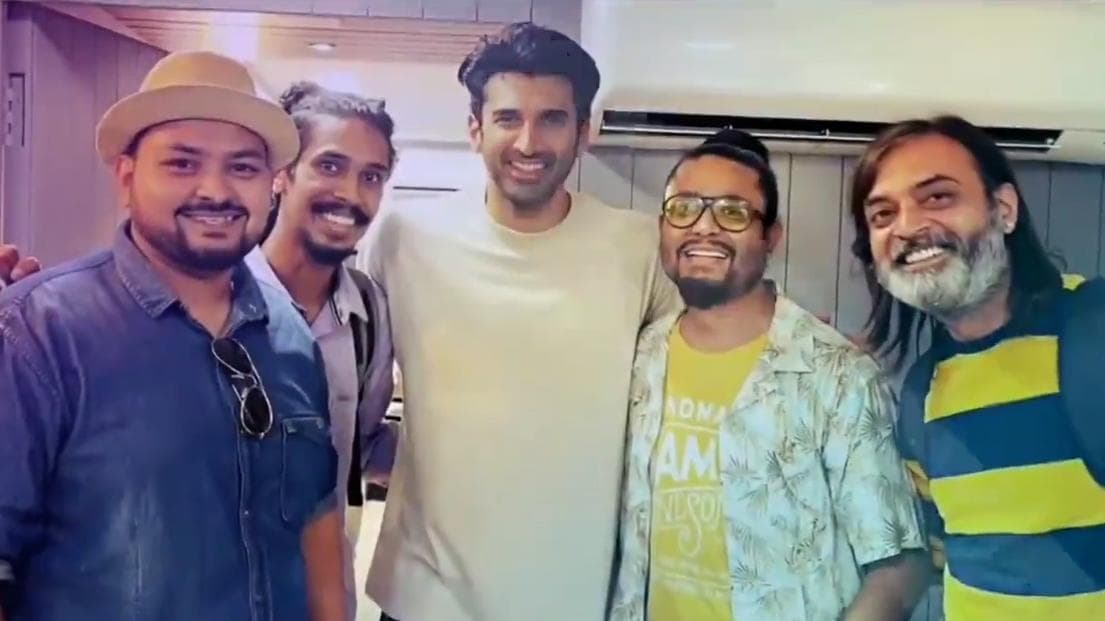 Aditya Roy Kapur had a surprise for Gurugram fans, watch viral video