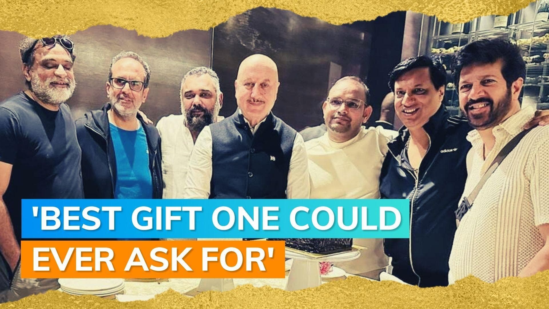 Anupam Kher celebrates box office victory of 2022 along with Luv Ranjan, Kabir Khan, R Balki