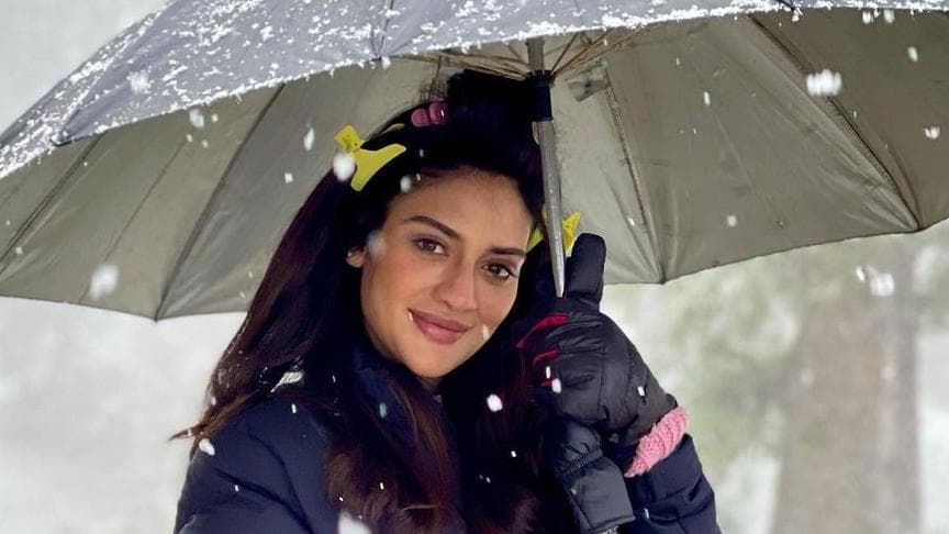 Kashmir की वादियों का लुत्फ उठा रही हैं एक्ट्रेस Nusrat Jahan, शेयर किया रोमांटिक वीडियो