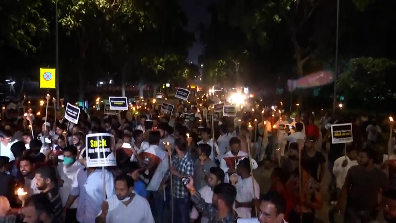 Lakhimpur: मृतक किसानों को न्याय दिलाने के लिए कांग्रेस ने निकाला जुलूस, मंत्री के इस्तीफे की मांग तेज