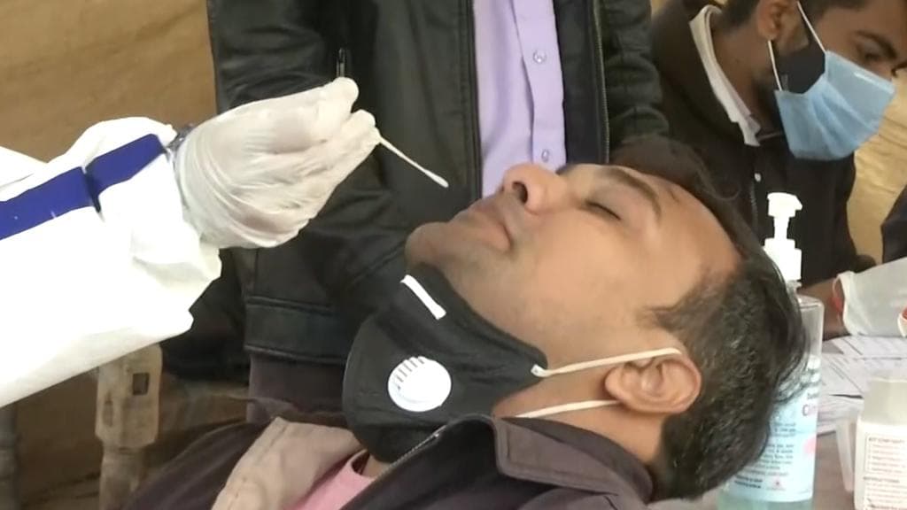 India reports 2,09,918 new Covid-19 cases, 959 people died