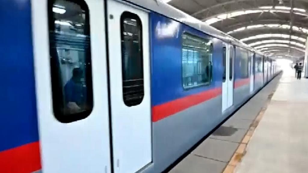 Kolkata Metro: এবার থেকে কিউআর কোডের মাধ্যমে পাওয়া যাবে মেট্রোর টিকিট, জেনে নিন উপায়