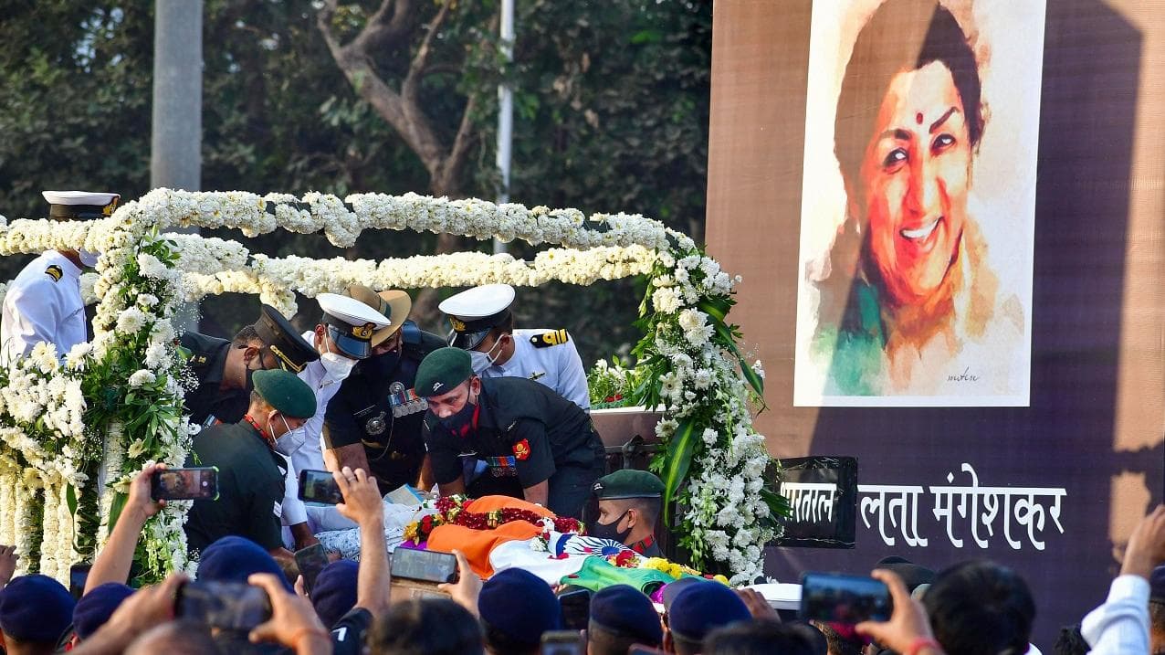 Lata Mangeshkar laid to rest with full state honours