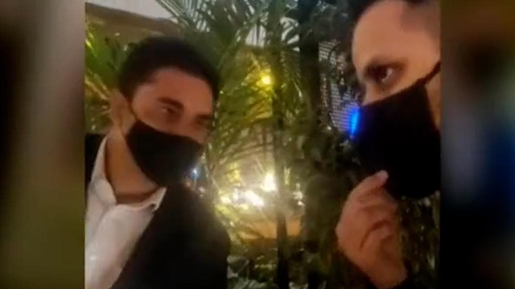 Gurugram Viral Video: গুরুগ্রামে হুইলচেয়ারে রেস্তোরাঁয় প্রবেশে বাধা তরুণীকে, তারপর কী ঘটল?