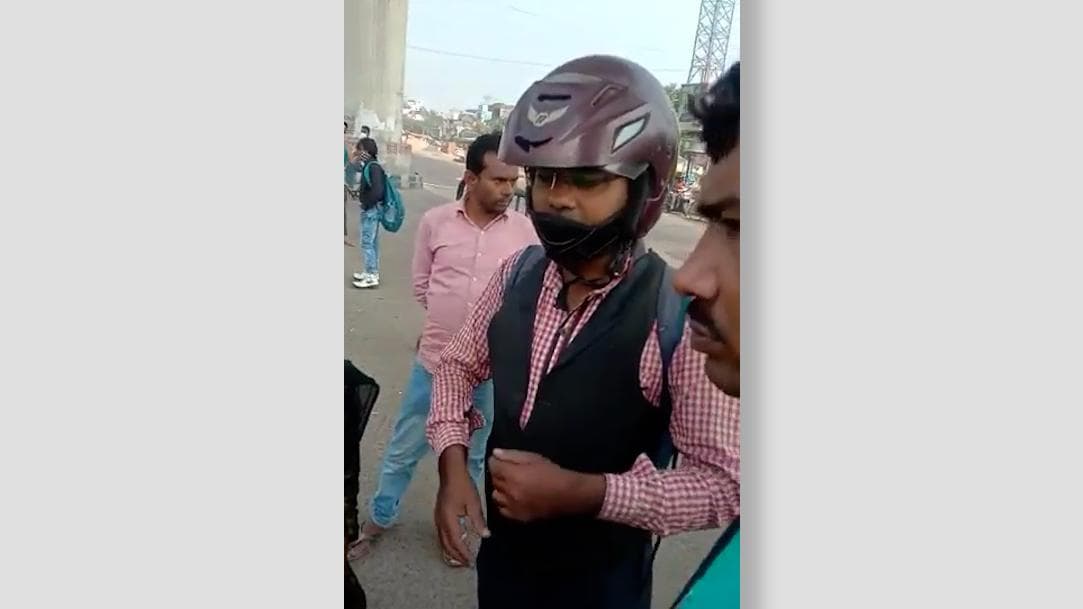 Police seized a suspected kidnapper: বাইকে হাত-পা দড়ি বাঁধা দুই কিশোরী, 'কিডন্যাপার' সন্দেহে আটক চালক