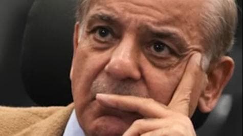 Pakistan PM Shehbaz Sharif Twitter पर हुए ट्रोल, Viral Video को लेकर लोग कर रहे हैं तंज