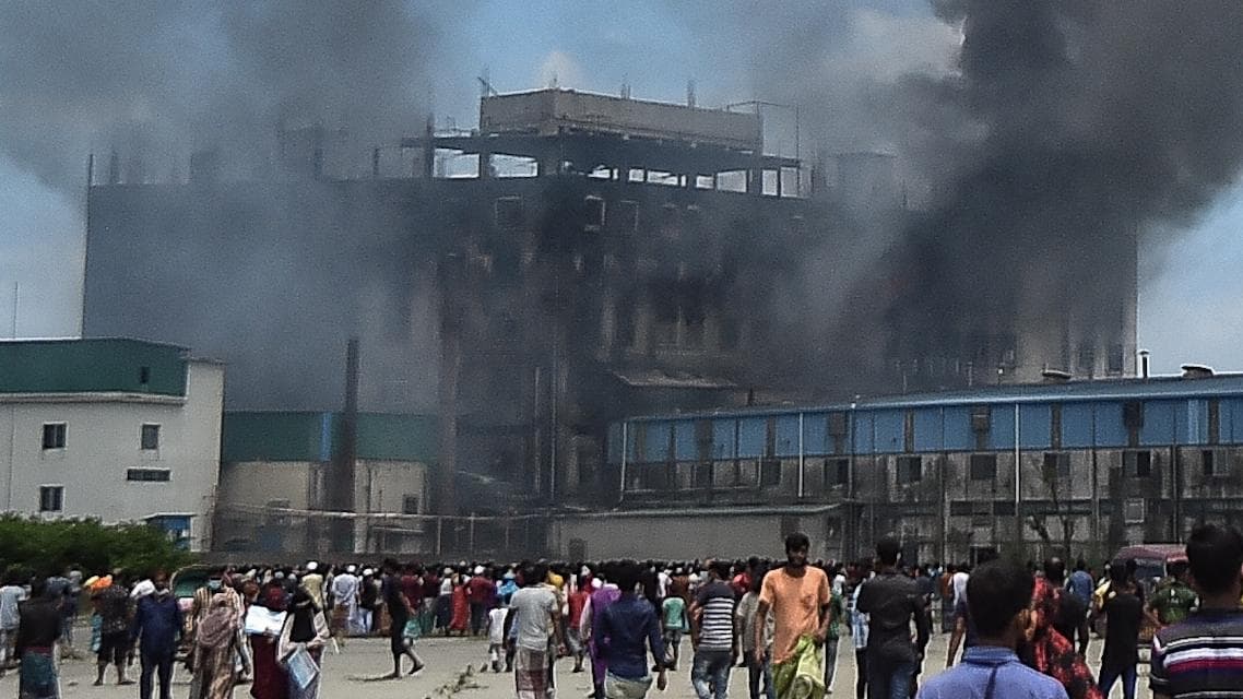 Massive fire in Bangladesh food factory: 52 people killed, dozens still missing