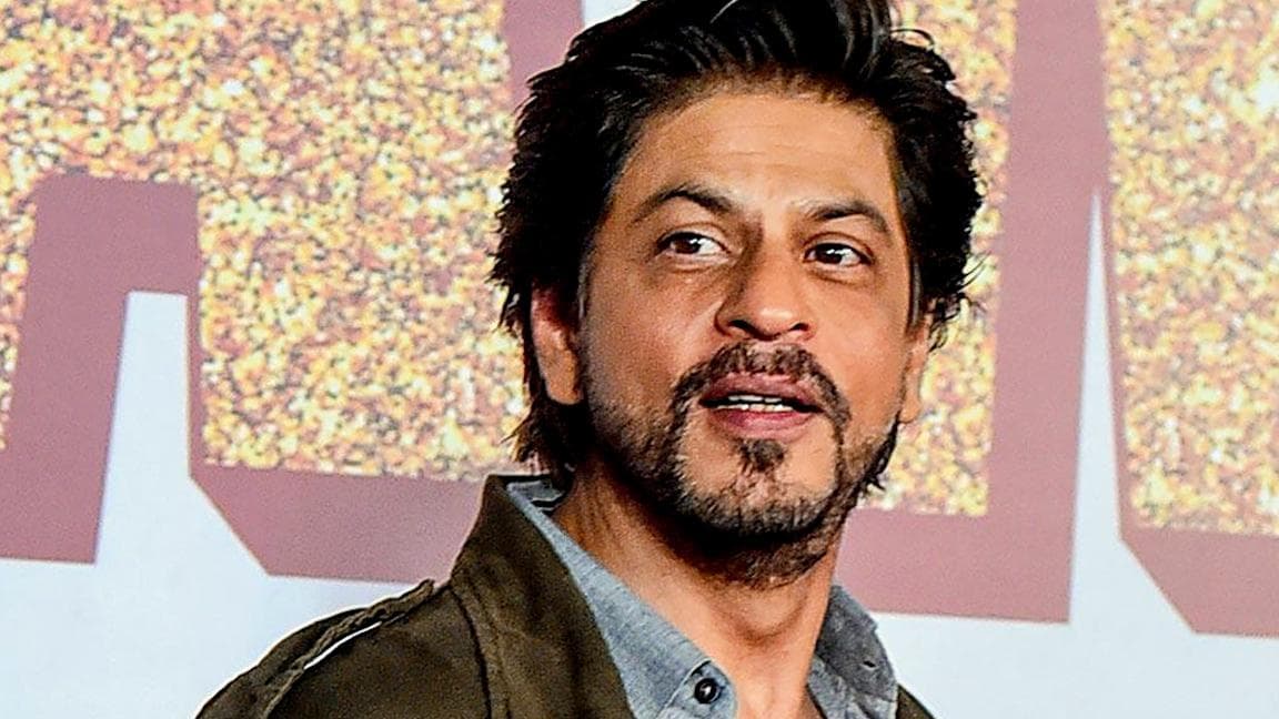 SRK, Aryan Khan: ছেলের গ্রেফতারিতে বড় ধাক্কা শাহরুখের কেরিয়ারে! কেন?