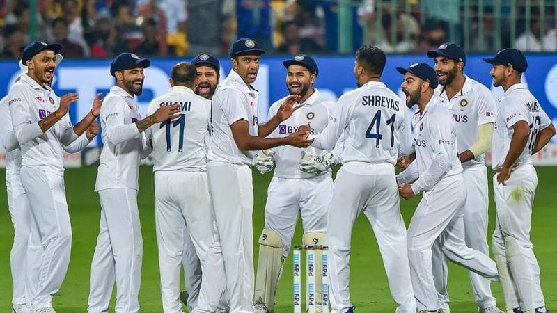  IND vs SL: होली से पहले जीत के रंग में रंगी Team India, डे-नाइट टेस्ट में श्रीलंका को बुरी तरह से रौंदा