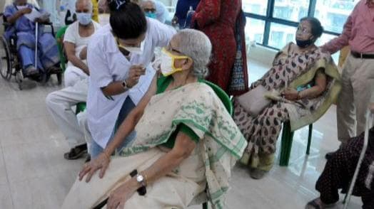 Precaution Dose: 10 जनवरी से 60 से ज्यादा साल के बुज़ुर्गों को प्री-कॉशन डोज, ये होगा टीके का प्रोसस!