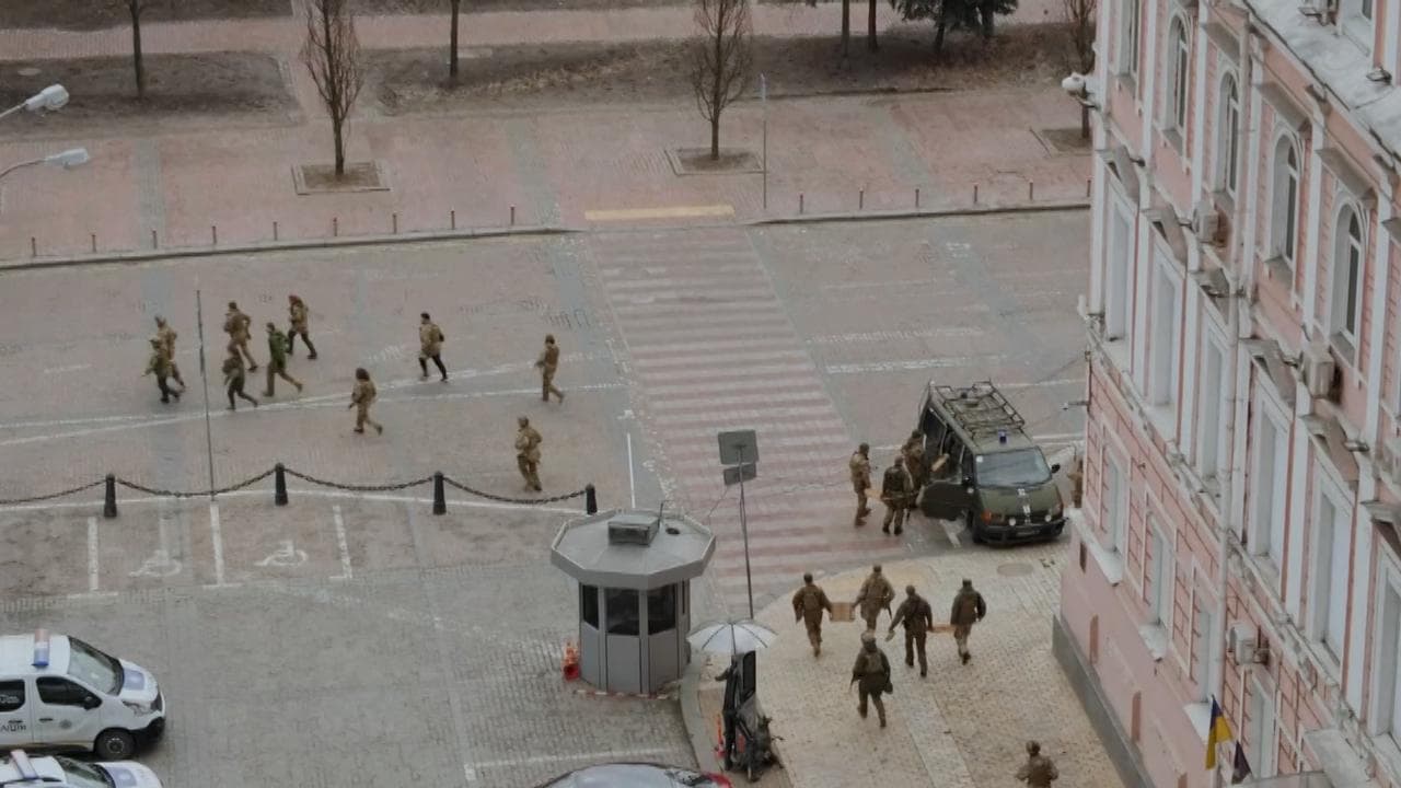 Russian forces inside Ukraine capital Kyiv; Vladimir Putin govt says 'lay down arms for talks'