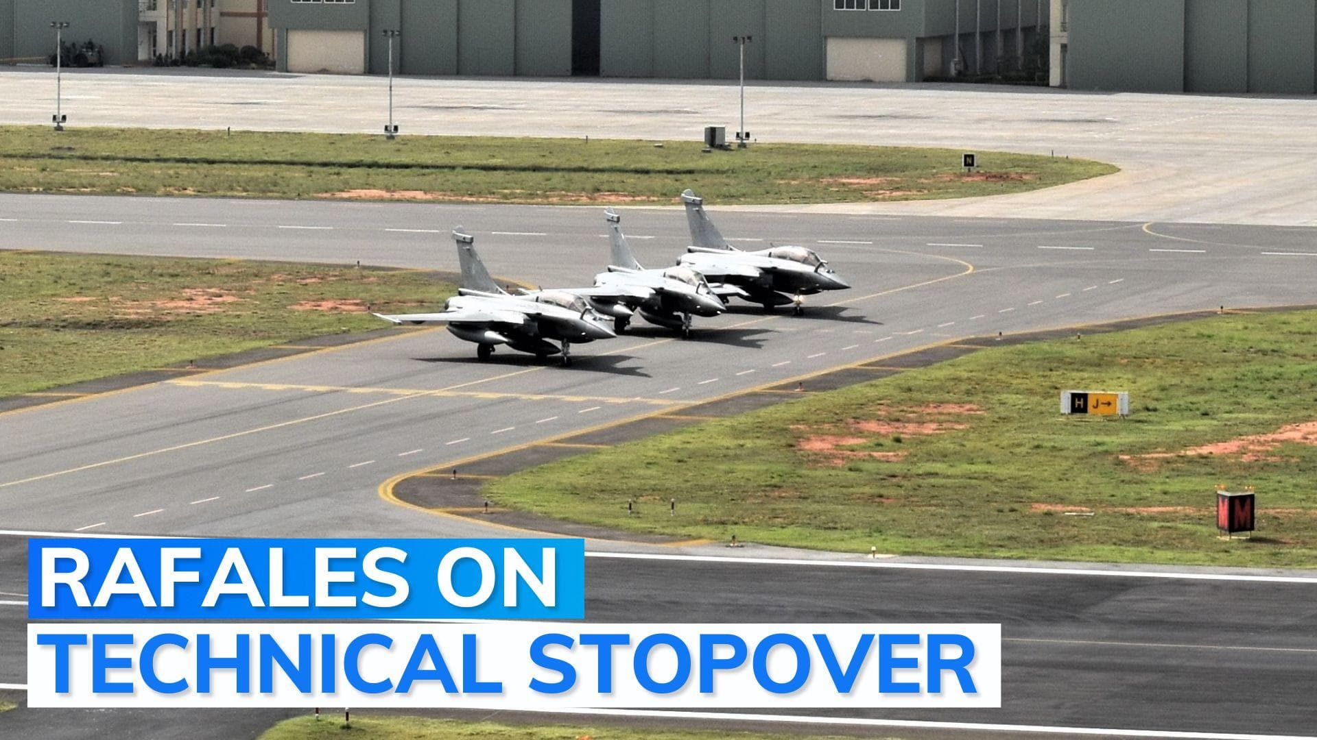 3 Rafale jets from France's Air Force team make technical stopover in India