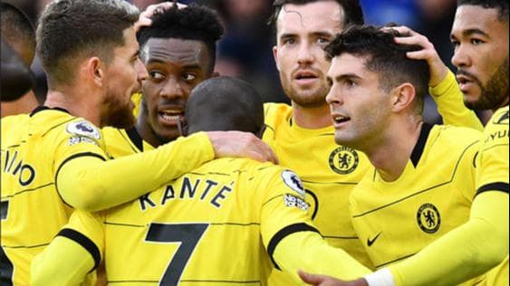 Chelsea thrash Leicester City 3-0 to remain at the top spot