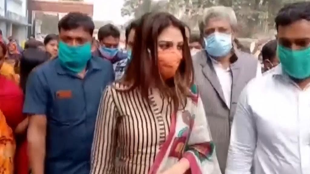 Nushrat Jahan: কলকাতা পুরসভায় নুসরত-যশ, দেখা করলেন ববির সঙ্গে