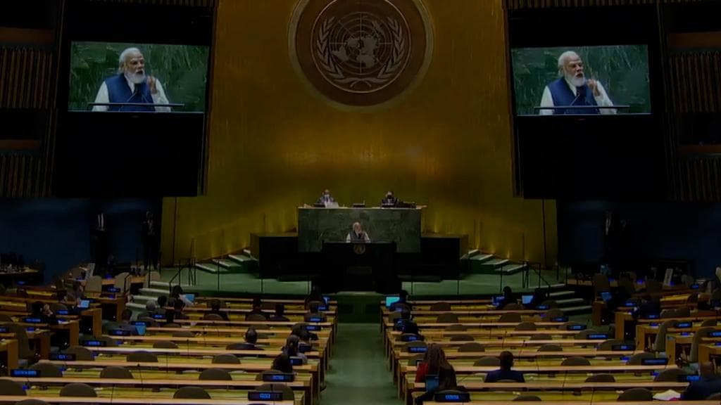 PM Modi: সন্ত্রাসবাদ নিয়ে নাম না করে পাকিস্তানকে হুঁশিয়ারি মোদীর