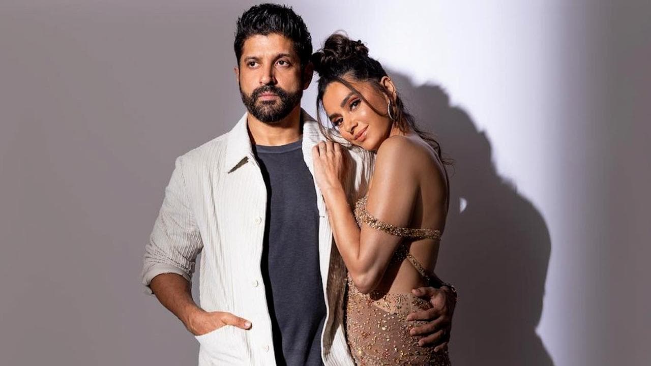 Shibani Dandekar introduces the 'Akhtars' as she poses with husband Farhan Akhtar