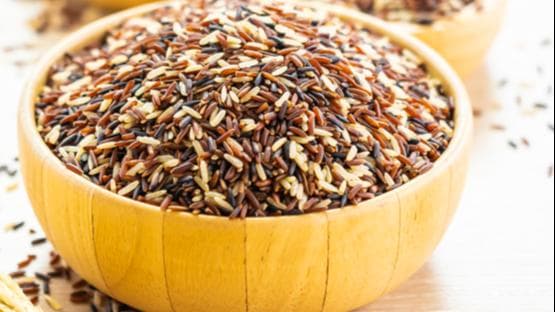 Fibre Deficiency: क्या आप ले रहे हैं पर्याप्त फाइबर? जानिये एक दिन में कितनी मात्रा लेना है ज़रूरी