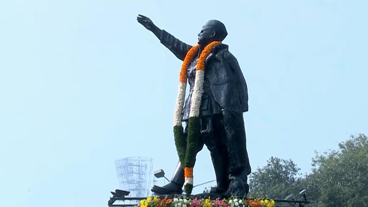 Subhash Chandra Bose Birth Anniversary:নেতাজি সুভাষের ছবি থাকত ১ লক্ষ টাকার নোটে, জানতেন?