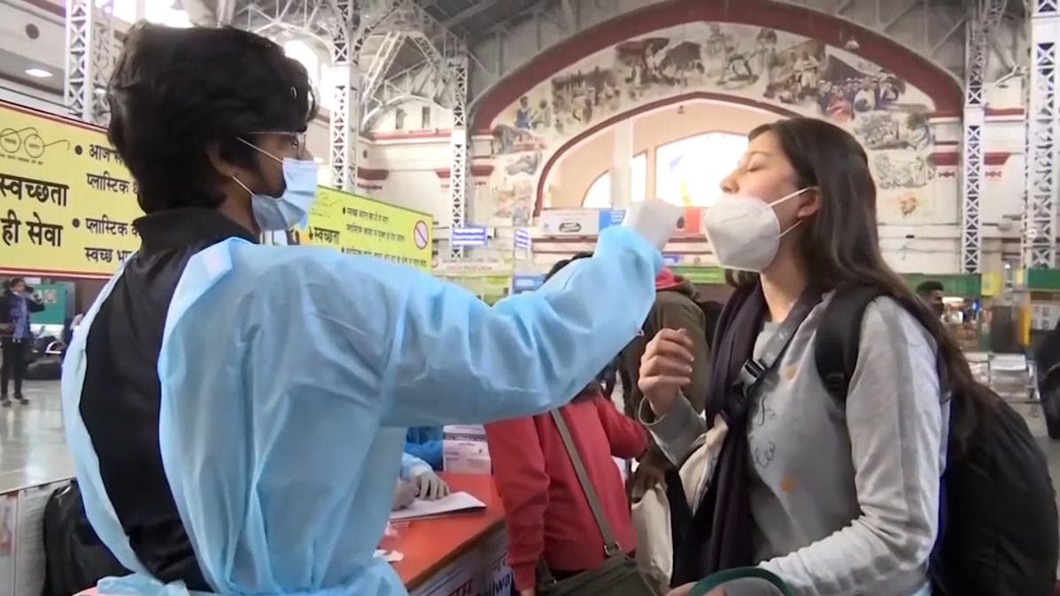 Omicron Alert: देश में ओमिक्रॉन के कुल मामले बढ़कर 254 हुए, उत्तराखंड और हरियाणा में भी एंट्री