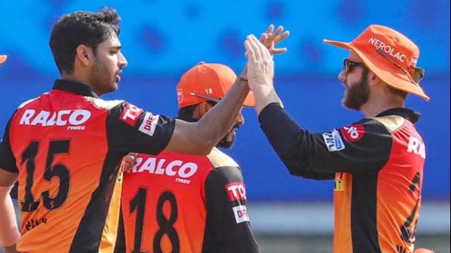 IPL 2021: डबल हेडर के दूसरे मुकाबले में पंजाब के प्ले ऑफ की उम्मीदों पर पानी फेरने उतरेगी SRH