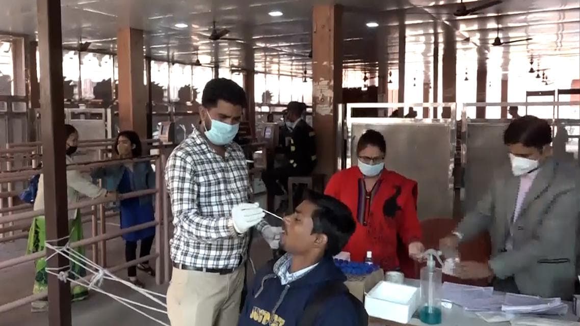 National Covid bulletin: দেশে একদিনে করোনা আক্রান্ত ৬,৯১৫ জন, মৃত্যু ১৮০ জনের