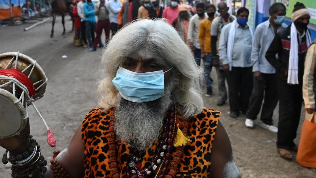Gangasagar mela: বাড়ছে কোভিড, রক্তচাপ বাড়িয়ে সোমবার থেকে শুরু গঙ্গাসাগর মেলা