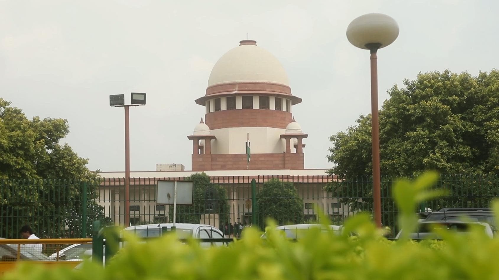 Supreme Court asks Centre to form a model scheme to fight hunger