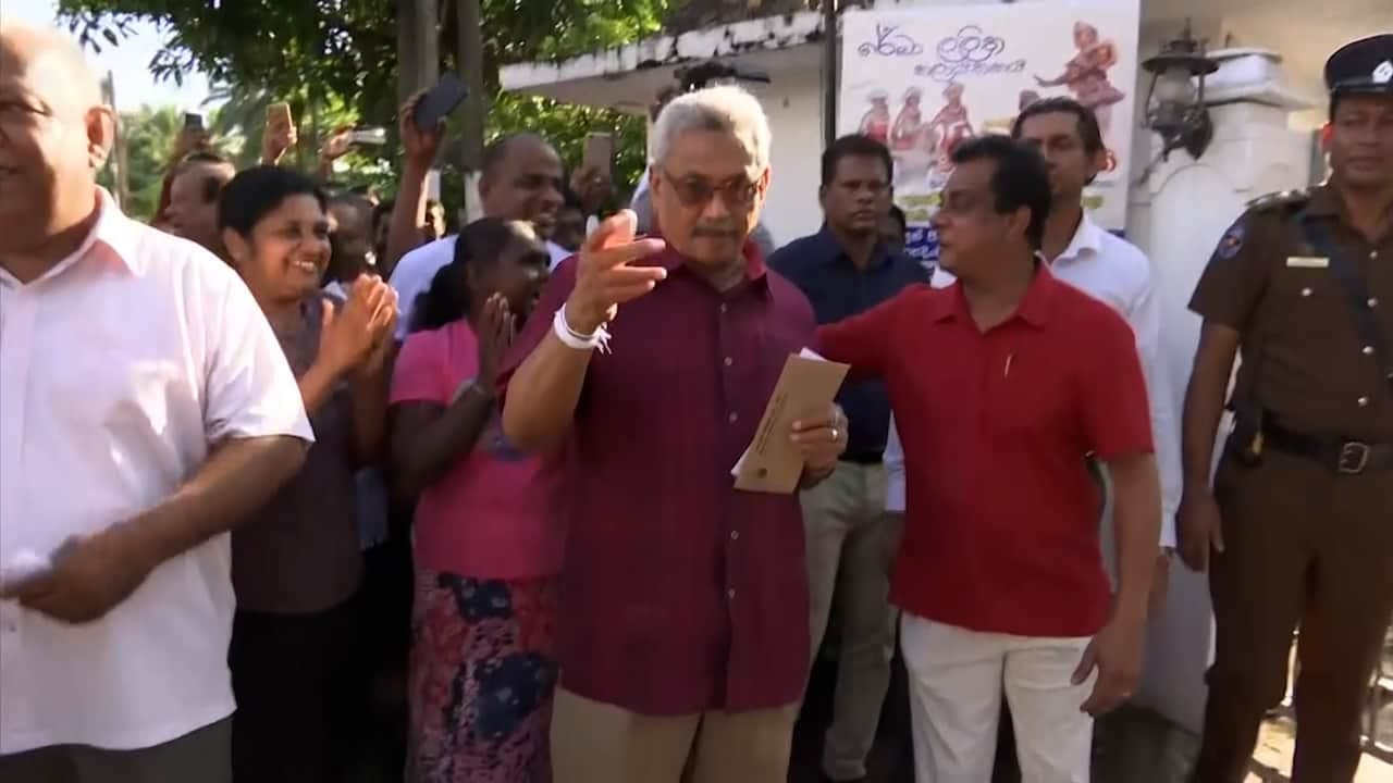 Sri Lanka Crisis : मालदीव नहीं देगा गोटाबाया राजपक्षे को शरण, दुबई जाने के आसार Sri Lanka Crisis : मालदीव नहीं देगा गोटाबाया राजपक्षे को शरण, दुबई जाने के आसार