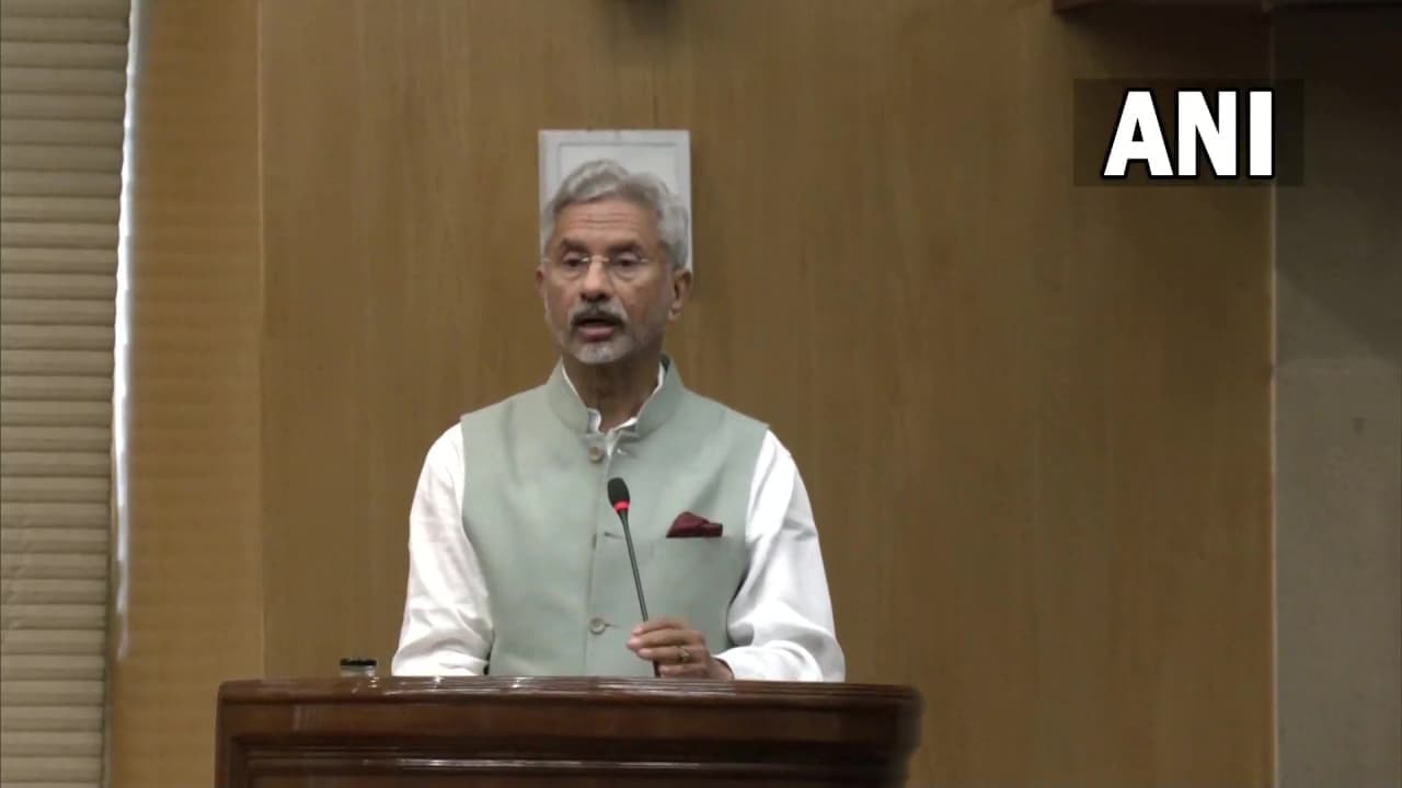 दुनिया का एक बड़ा हिस्सा हमें एक विकास भागीदार के रूप में देखता है: विदेश मंत्री डॉ. एस. जयशंकर दुनिया का एक बड़ा हिस्सा हमें एक विकास भागीदार के रूप में देखता है: विदेश मंत्री डॉ. एस. जयशंकर