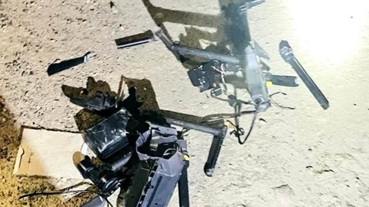 पंजाब: अमृतसर में 7 जून को भैनी राजपुताना गांव के पास एक पाकिस्तानी ड्रोन बरामद किया गया पंजाब: अमृतसर में 7 जून को भैनी राजपुताना गांव के पास एक पाकिस्तानी ड्रोन बरामद किया गया