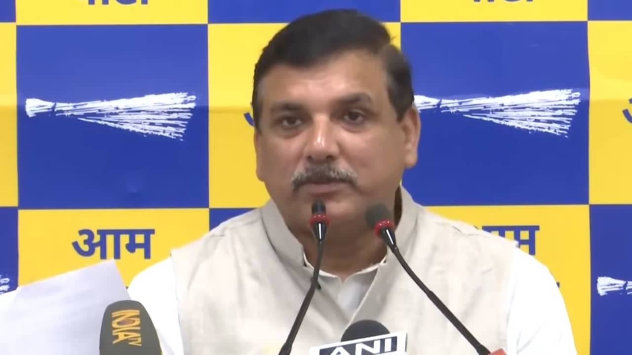 अगर शराब ही मुद्दा है, तो CBI की रेड दिल्ली नहीं गुजरात में होना चाहिए- संजय सिंह अगर शराब ही मुद्दा है, तो CBI की रेड दिल्ली नहीं गुजरात में होना चाहिए- संजय सिंह