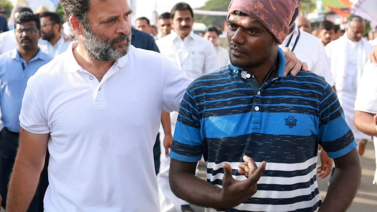 भारत जोड़ो यात्रा के दौरान कर्नाटक में प्रेस कॉन्फ्रेंस कर राहुल गांधी ने साधा बीजेपी पर निशाना भारत जोड़ो यात्रा के दौरान कर्नाटक में प्रेस कॉन्फ्रेंस कर राहुल गांधी ने साधा बीजेपी पर निशाना