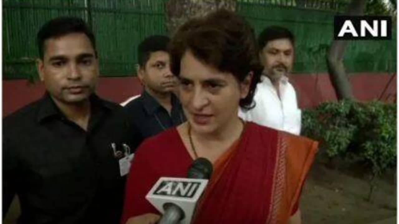 UP Election 2022: लालू यादव के समर्थन में आईं प्रियंका गांधी, कहा- जो BJP के सामने झुकता नहीं, उसे प UP Election 2022: लालू यादव के समर्थन में आईं प्रियंका गांधी, कहा- जो BJP के सामने झुकता नहीं, उसे प