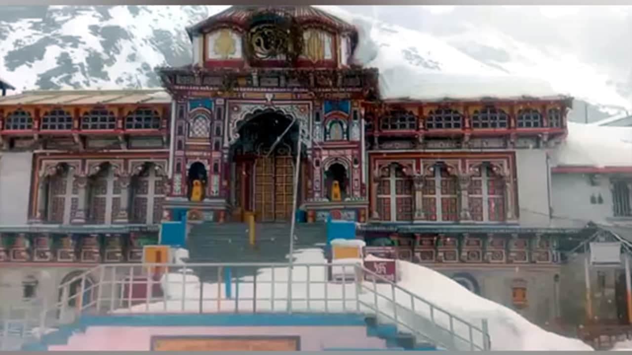 Chardham Yatra: 24 घंटों में 7 तीर्थयात्रियों की मौत Chardham Yatra: 24 घंटों में 7 तीर्थयात्रियों की मौत
