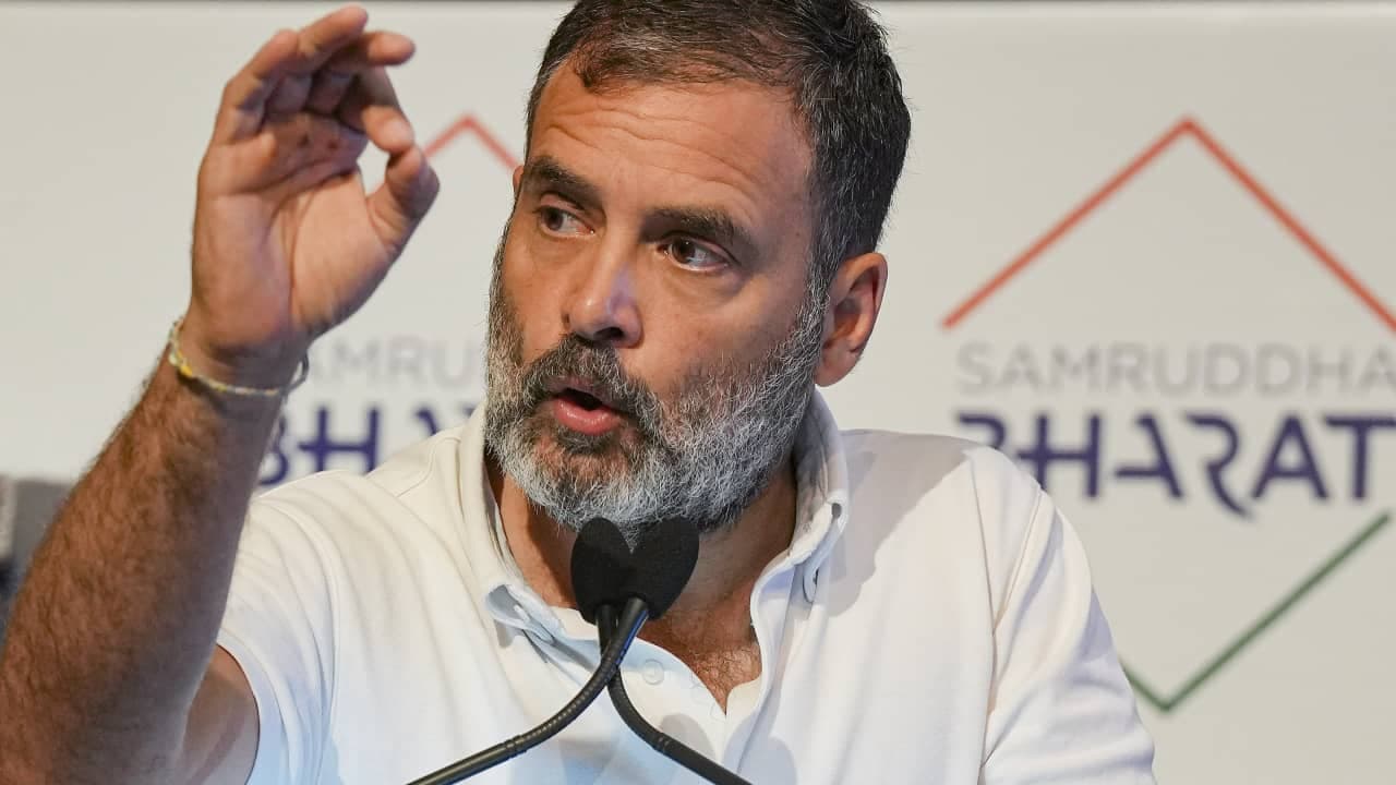 Rahul Gandhi takes mammoth lead in Wayanad Rahul Gandhi takes mammoth lead in Wayanad