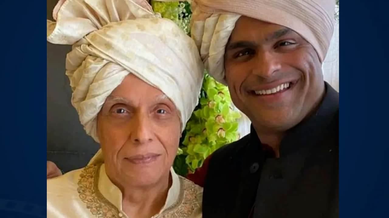 Ranbir Alia Marriage Live: Bride's father Mahesh Bhatt Ranbir Alia Marriage Live: Bride's father Mahesh Bhatt