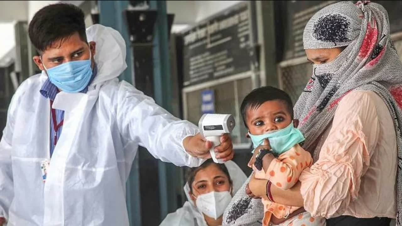 Delhi Corona: दिल्ली में आज फिर एक हजार से ज्यादा नए केस, दो की मौत Delhi Corona: दिल्ली में आज फिर एक हजार से ज्यादा नए केस, दो की मौत