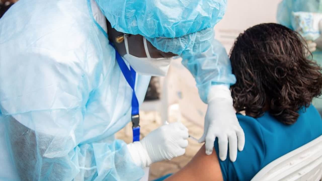 Covid 19 vaccination: वैक्सीनेशन पर भारत की बड़ी कामयाबी, 200 करोड़ डोज हुए पूरे Covid 19 vaccination: वैक्सीनेशन पर भारत की बड़ी कामयाबी, 200 करोड़ डोज हुए पूरे